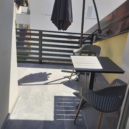 Pavel, Studio Apartman Privlaka  Exterior foto